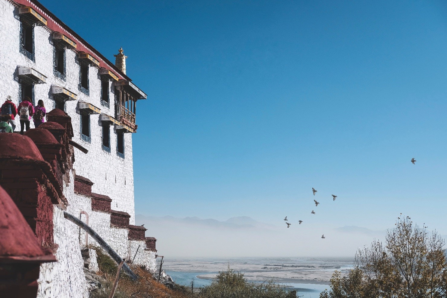 ,,სამყაროს სახურავის“ არქიტექტურა ,,სამყაროს სახურავის“ არქიტექტურა