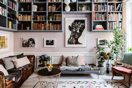 wignebi da biblioteka saxlshi