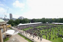 rogor gamoiyureba bukingemis sasaxlis interieri