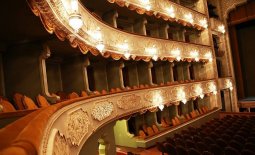 tbilisis operisa da aletis Teatris saocari arqitetura