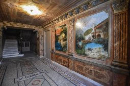 tbilisis 3 sadarbazo romelic aucileblad unda naxot