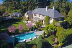 rogor saxlshi cxovrobs msoflios top 3 miliardeli biznesmeni