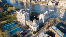 new-york is ert-ert kundzulze momavlis sastumro ixsneba