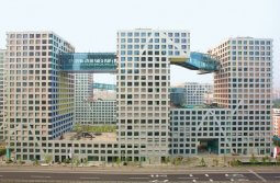 msoflioshi yvelaze lamazi arqitekturuli nagebobebi