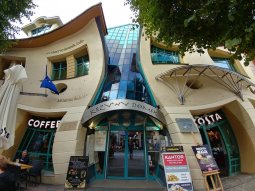 msoflios 4 sasacilo nageboba - arkitektura sazgvrebs garet