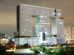 msoflios 4 sasacilo nageboba - arkitektura sazgvrebs garet